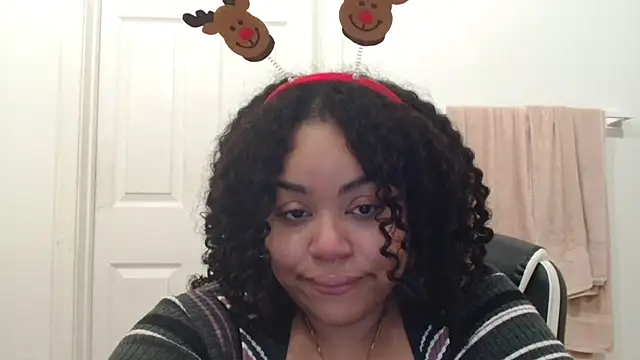 KalaniRose online show from November 27, 6:36 am