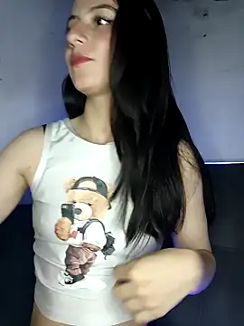 Snapshot of deseox05 chatting on December 3, 1:28 am deseox05 online show from December 3, 1:28 am