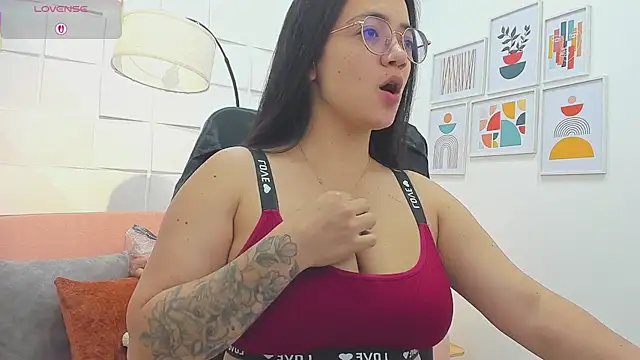 Sasha Grace online show from March 25, 1:10 pm