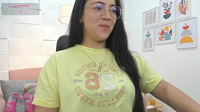 Sasha Grace online show from May 14, 1:19 pm