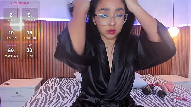 Snapshot of Foxy_Kylie chatting on January 17, 7:50 pm Foxy Kylie online show from January 17, 7:50 pm