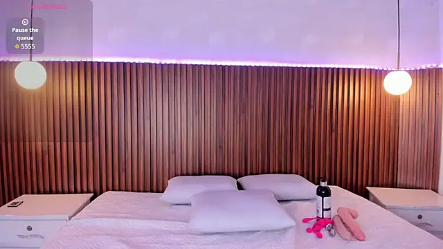 Snapshot of Foxy_Kylie chatting on February 5, 8:26 pm Foxy Kylie online show from February 5, 8:26 pm