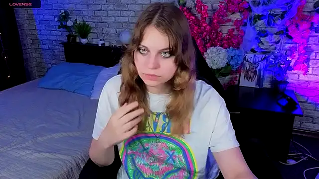 Ame Chan online show from November 1, 1:05 pm