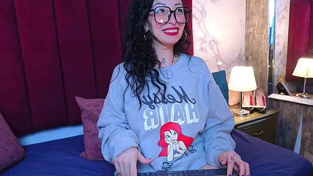CHIARAJJONES online show from May 30, 11:16 am