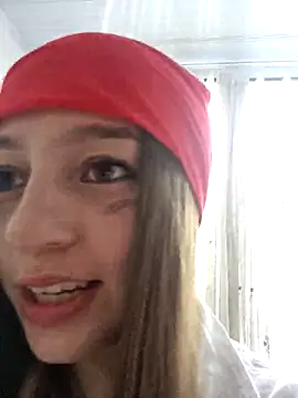   Lorelain   online show from October 23, 9:13 pm