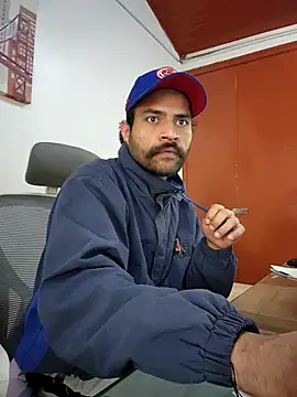 Snapshot of Nateskp_1 chatting on November 10, 3:06 pm Nateskp 1 online show from November 10, 3:06 pm