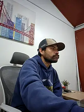 Snapshot of Nateskp_1 chatting on November 14, 2:04 am Nateskp 1 online show from November 14, 2:04 am