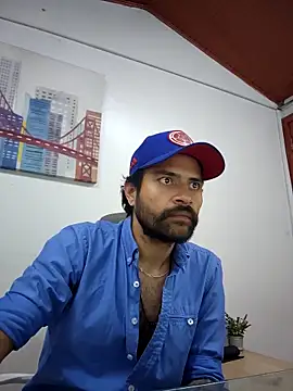 Snapshot of Nateskp_1 chatting on November 22, 12:10 am Nateskp 1 online show from November 22, 12:10 am