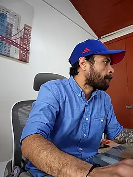 Snapshot of Nateskp_1 chatting on October 19, 3:37 pm Nateskp 1 online show from October 19, 3:37 pm