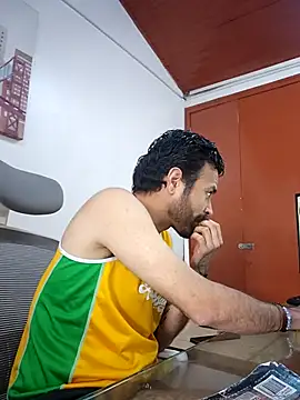 Snapshot of Nateskp_1 chatting on October 27, 4:30 pm Nateskp 1 online show from October 27, 4:30 pm