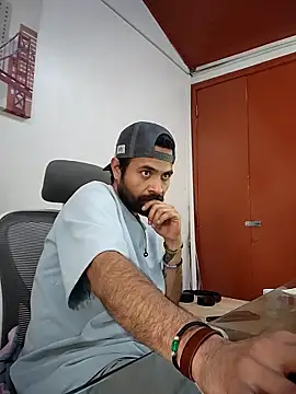 Snapshot of Nateskp_1 chatting on October 31, 4:47 pm Nateskp 1 online show from October 31, 4:47 pm