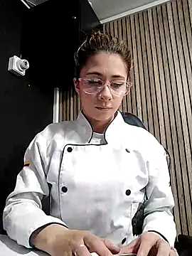 Sara Roades online show from October 21, 1:32 pm