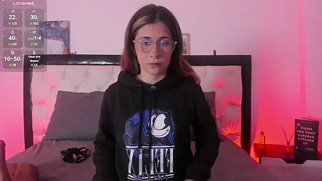 Sara Roades online show from October 27, 7:26 pm