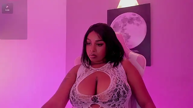 Snapshot of KendraaSmith_ chatting on October 16, 9:34 pm KendraaSmith online show from October 16, 9:34 pm
