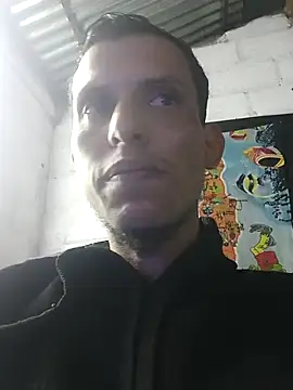 Snapshot of BenedettoMr69 chatting on March 8, 3:54 am BenedettoMr69 online show from March 8, 3:54 am