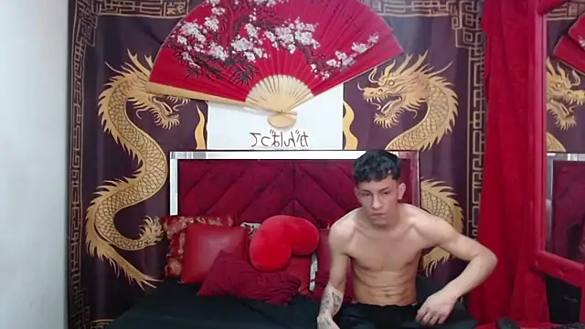 Pride couple online show from March 2, 12:33 am