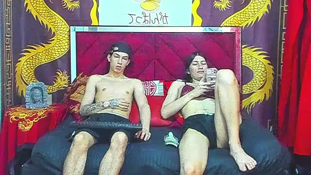 Pride couple online show from February 8, 11:24 pm