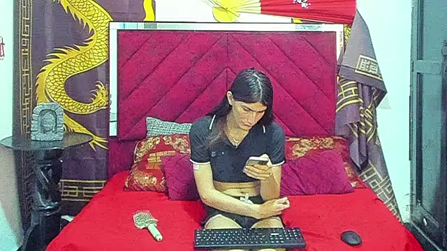 Pride couple online show from January 6, 11:31 pm