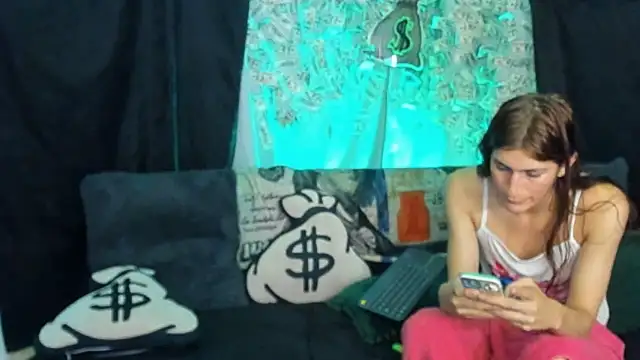 Pride couple online show from April 27, 11:41 am