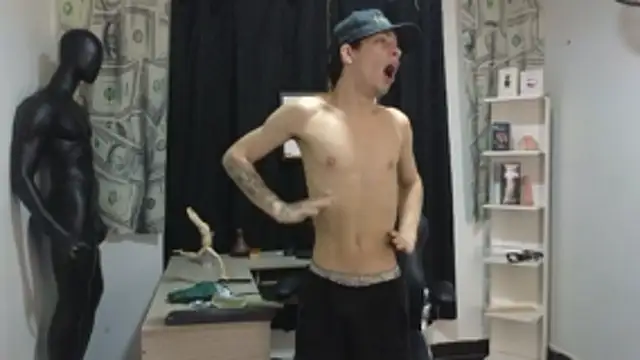 Pride couple online show from February 19, 11:23 pm