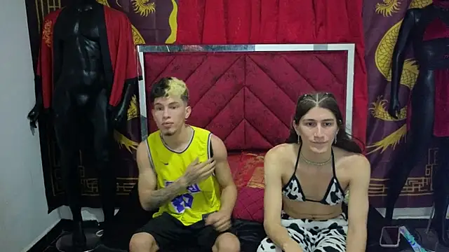 Pride couple online show from October 8, 11:38 pm