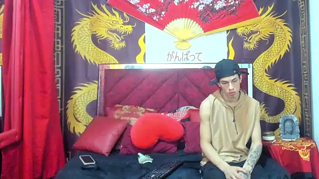 Pride couple online show from February 14, 11:27 pm