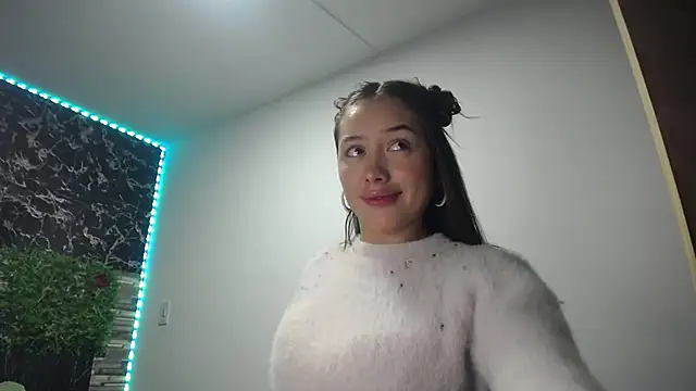 Snapshot of celeste_solis chatting on October 16, 8:17 pm celeste solis online show from October 16, 8:17 pm