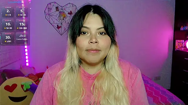 EllieMoonX online show from April 20, 11:28 pm
