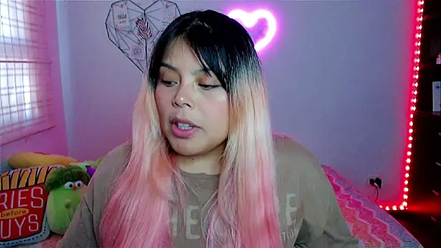 EllieMoonX online show from February 4, 10:16 pm