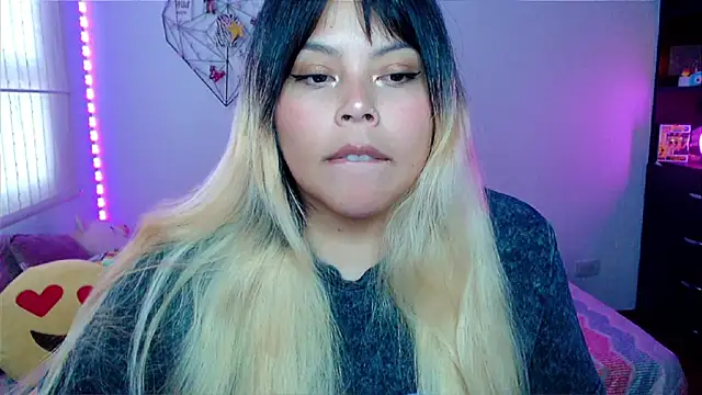 EllieMoonX online show from April 16, 10:12 pm