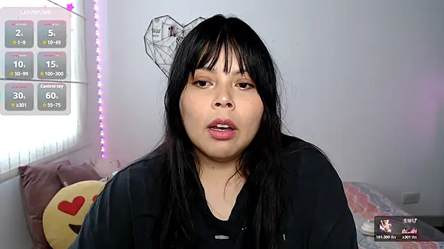 EllieMoonX online show from June 1, 9:47 pm