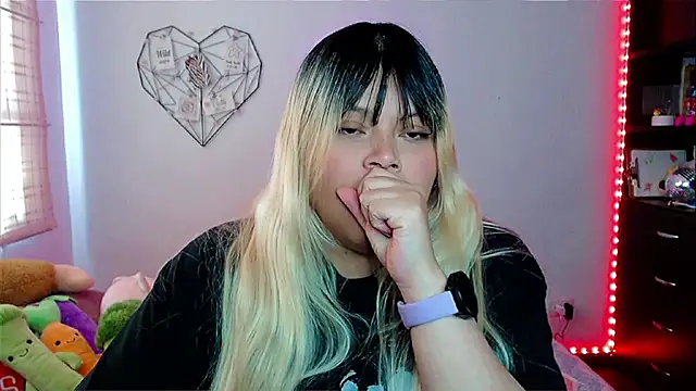 EllieMoonX online show from November 20, 7:36 pm