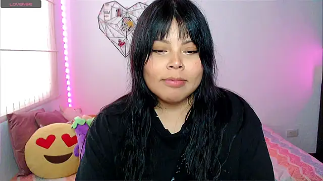 EllieMoonX online show from May 14, 10:40 pm