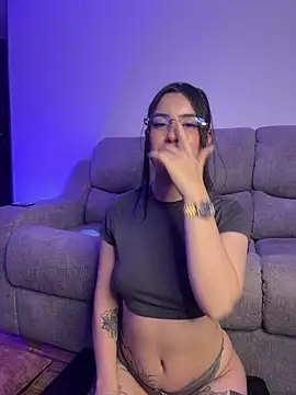 Lucy 699 online show from May 7, 5:44 am
