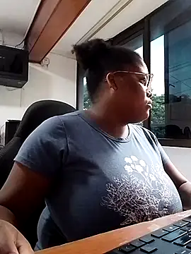 Snapshot of gabrielabrunette69 chatting on October 11, 8:21 pm gabrielabrunette69 online show from October 11, 8:21 pm