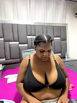 Snapshot of gabrielabrunette69 chatting on November 6, 5:33 am gabrielabrunette69 online show from November 6, 5:33 am