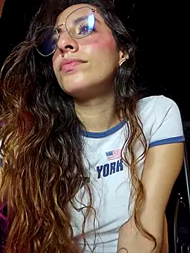 Meganthomson online show from February 22, 2:58 am