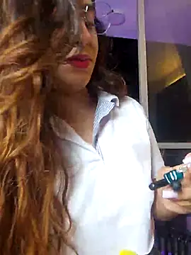 Meganthomson online show from March 9, 2:37 am