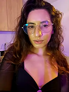 Meganthomson online show from March 6, 2:50 am