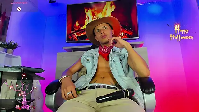 Jace Carter  online show from October 17, 9:05 pm