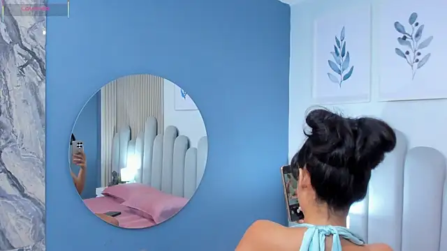 luly dreams online show from June 17, 11:42 am