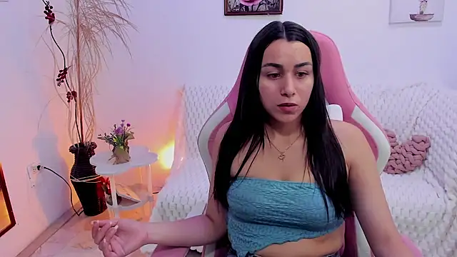 EmmaMyers1 online show from February 12, 9:25 pm
