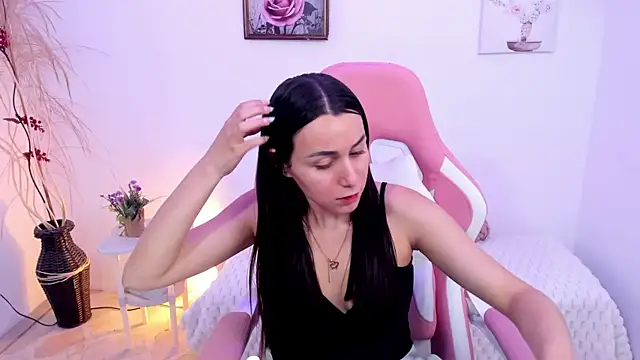 EmmaMyers1 online show from June 30, 9:37 pm