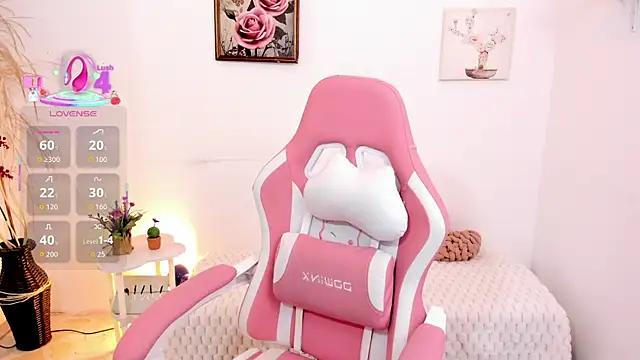 EmmaMyers1 online show from June 27, 10:38 pm