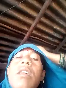 Snapshot of Hot_hasji38 chatting on October 16, 9:17 am Hot hasji38 online show from October 16, 9:17 am