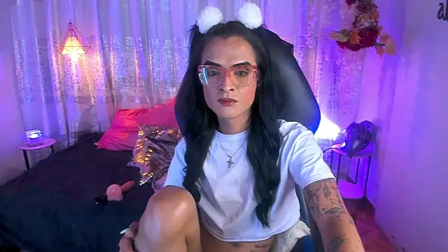 ZAMMIRA online show from November 18, 1:36 pm