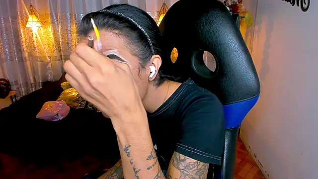 ZAMMIRA online show from November 15, 10:58 pm