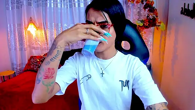 ZAMMIRA online show from November 1, 5:14 am