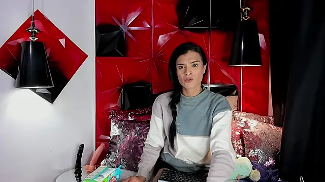 Snapshot of ZAMMIRA chatting on February 8, 5:49 am ZAMMIRA online show from February 8, 5:49 am