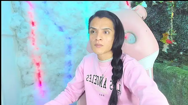 Snapshot of ZAMMIRA chatting on February 10, 5:28 am ZAMMIRA online show from February 10, 5:28 am